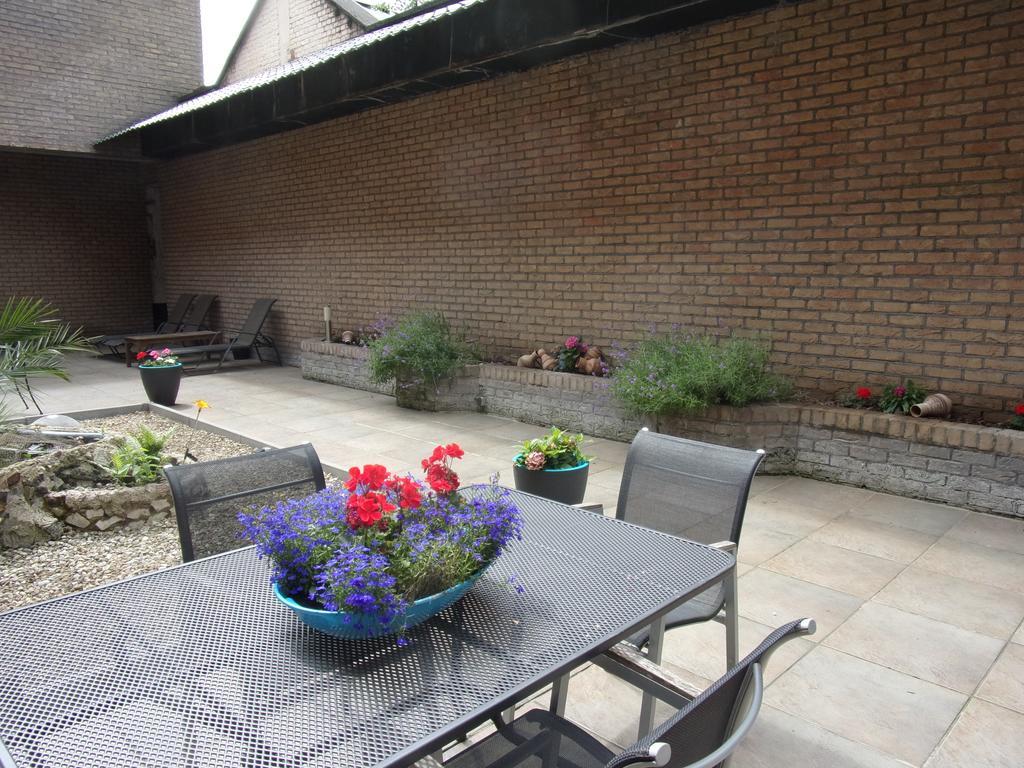 Condo Gardens Bryssel Exteriör bild